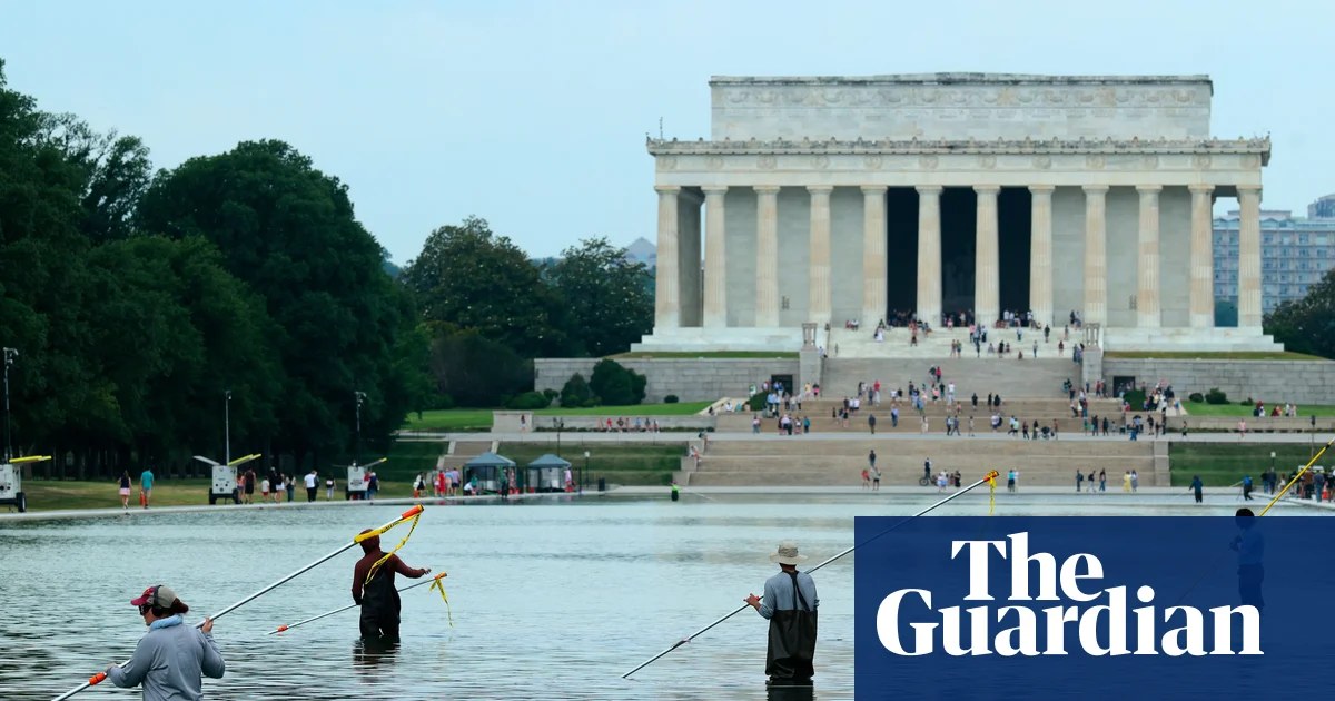 Reflecting Pool vandalism narrative