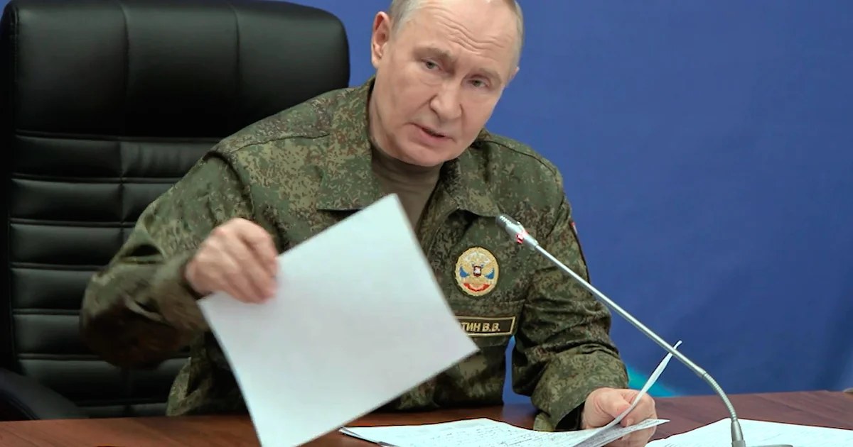 Russia hits Kyiv with 519 drones and missiles as Trump heads to Ankara summit and calls Putin