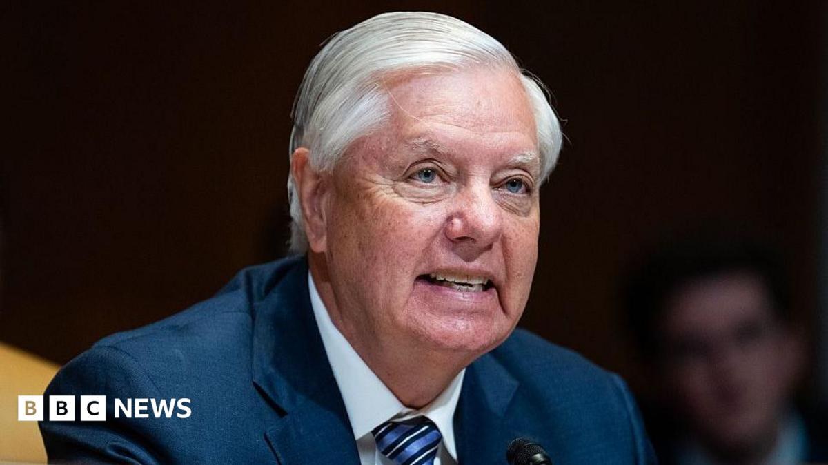 Lindsey Graham dies at 71