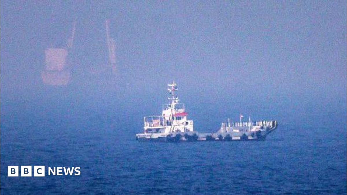 Trump says the US will run the Strait of Hormuz and charge 20 percent