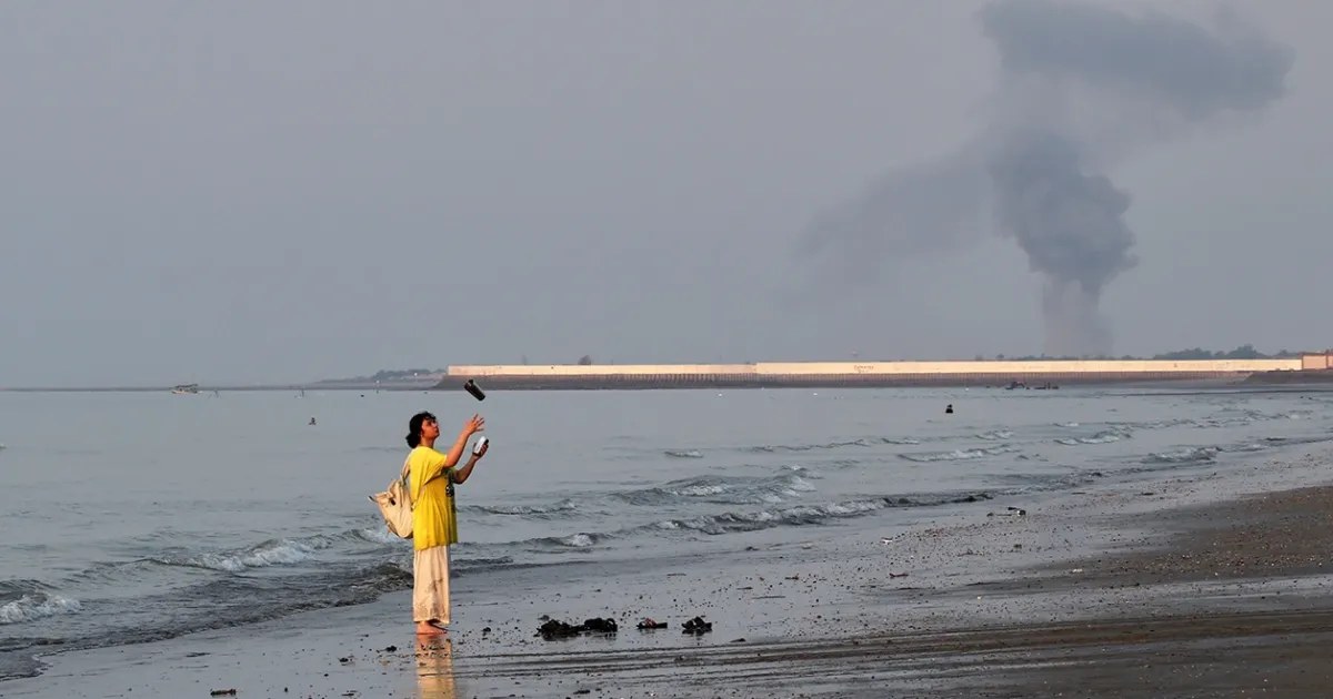 US bombs Iran for a sixth consecutive night