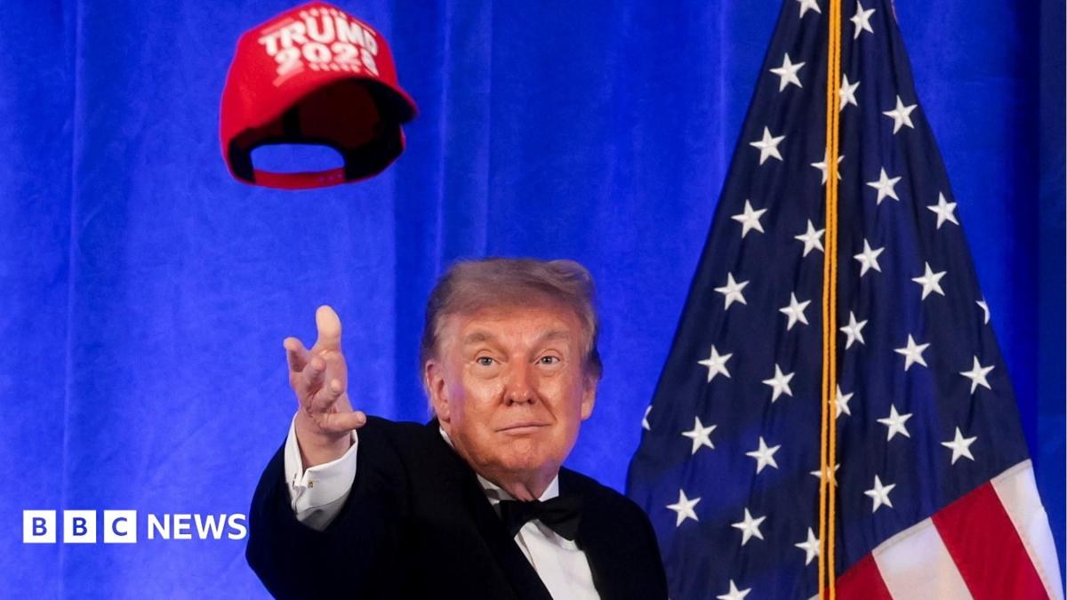 Trump's hour at the White House Correspondents' Dinner